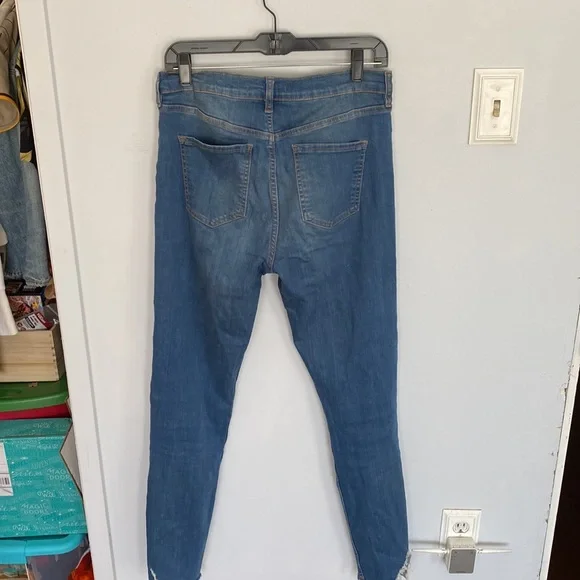 Free People Shark Bite Jeans size 29 L - Picture 5 of 6